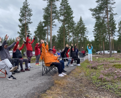 Alkuverryttelyä la 25.7.2026 ennen mölkkykisaa
